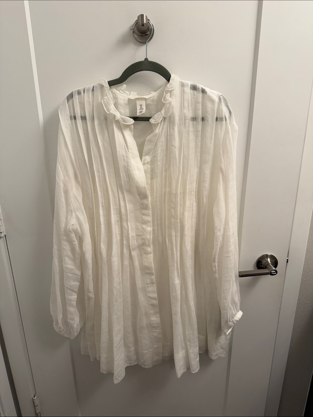 H&M white flowy mini dress long sleeve size small